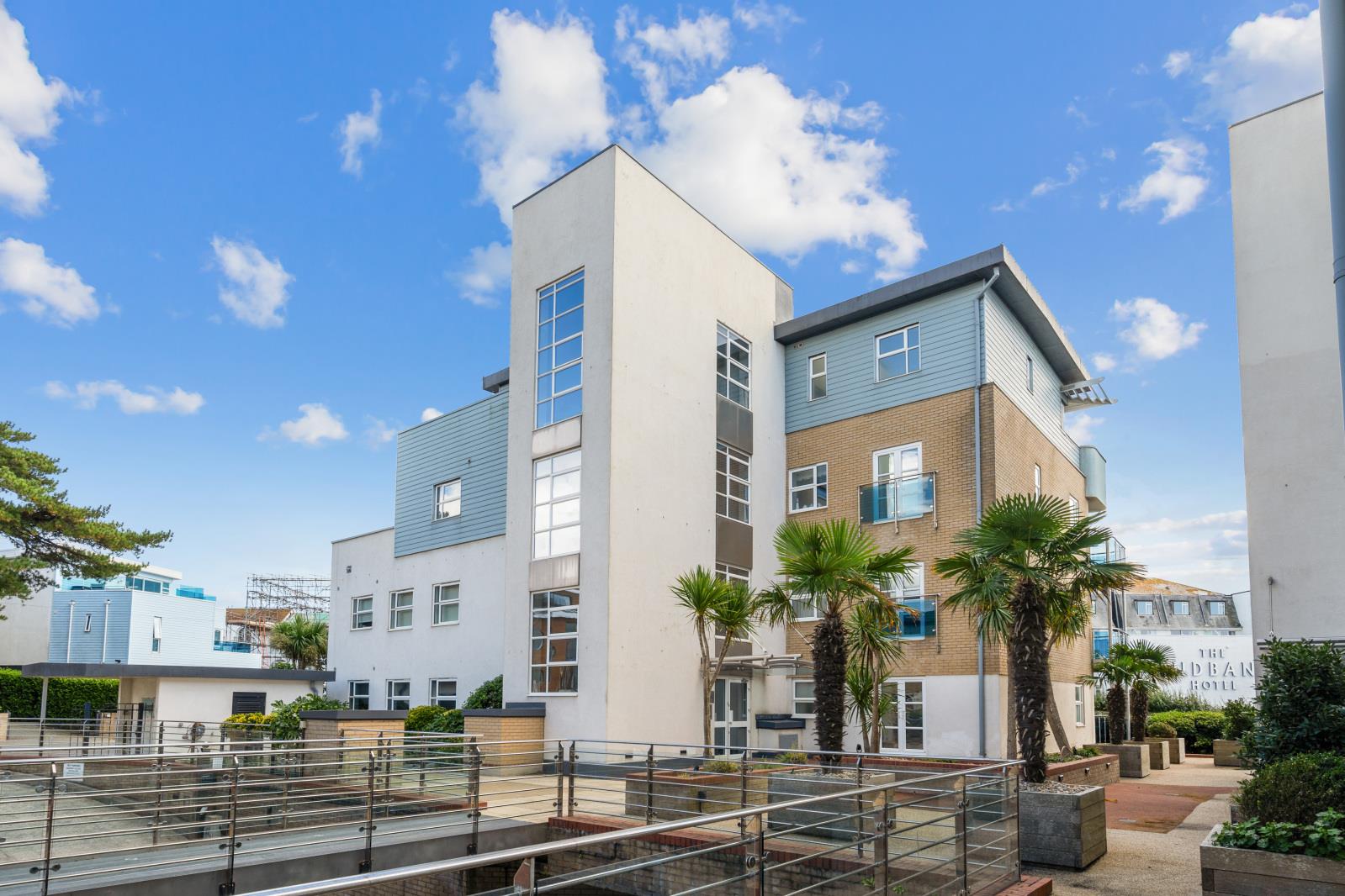 Property Image 0148fc80-669f-4e29-9ec2-db8da232ee40