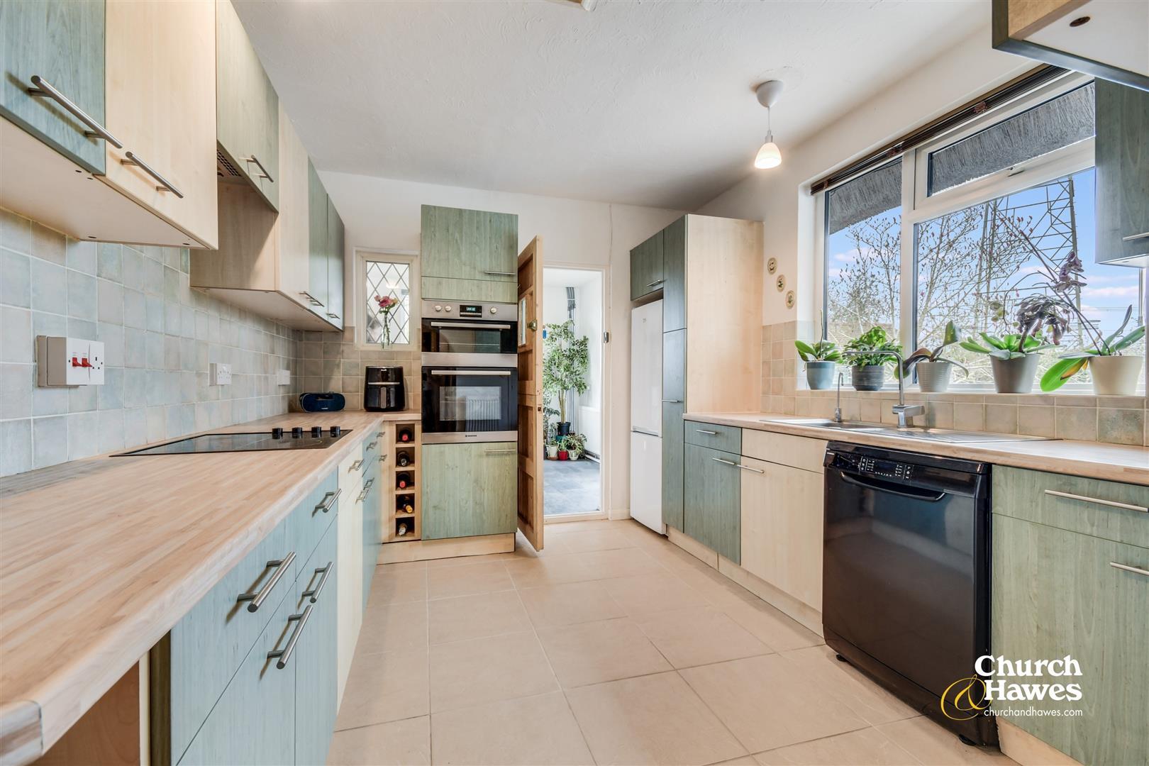 Property Image 014ada00-0874-46fd-a326-a67513e44504