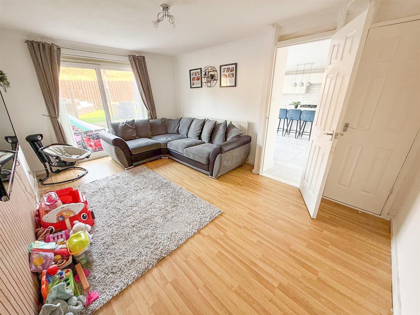 Property Image 015ab1d7-019e-4e38-be3e-c3deb15ef426