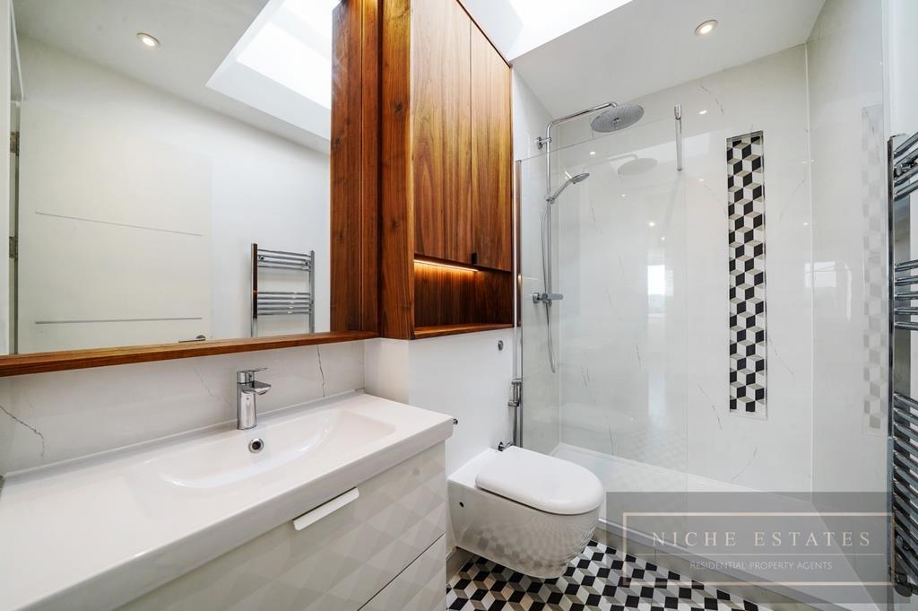 Property Image 017fc424-77bd-48c4-8d94-21061aef59e1