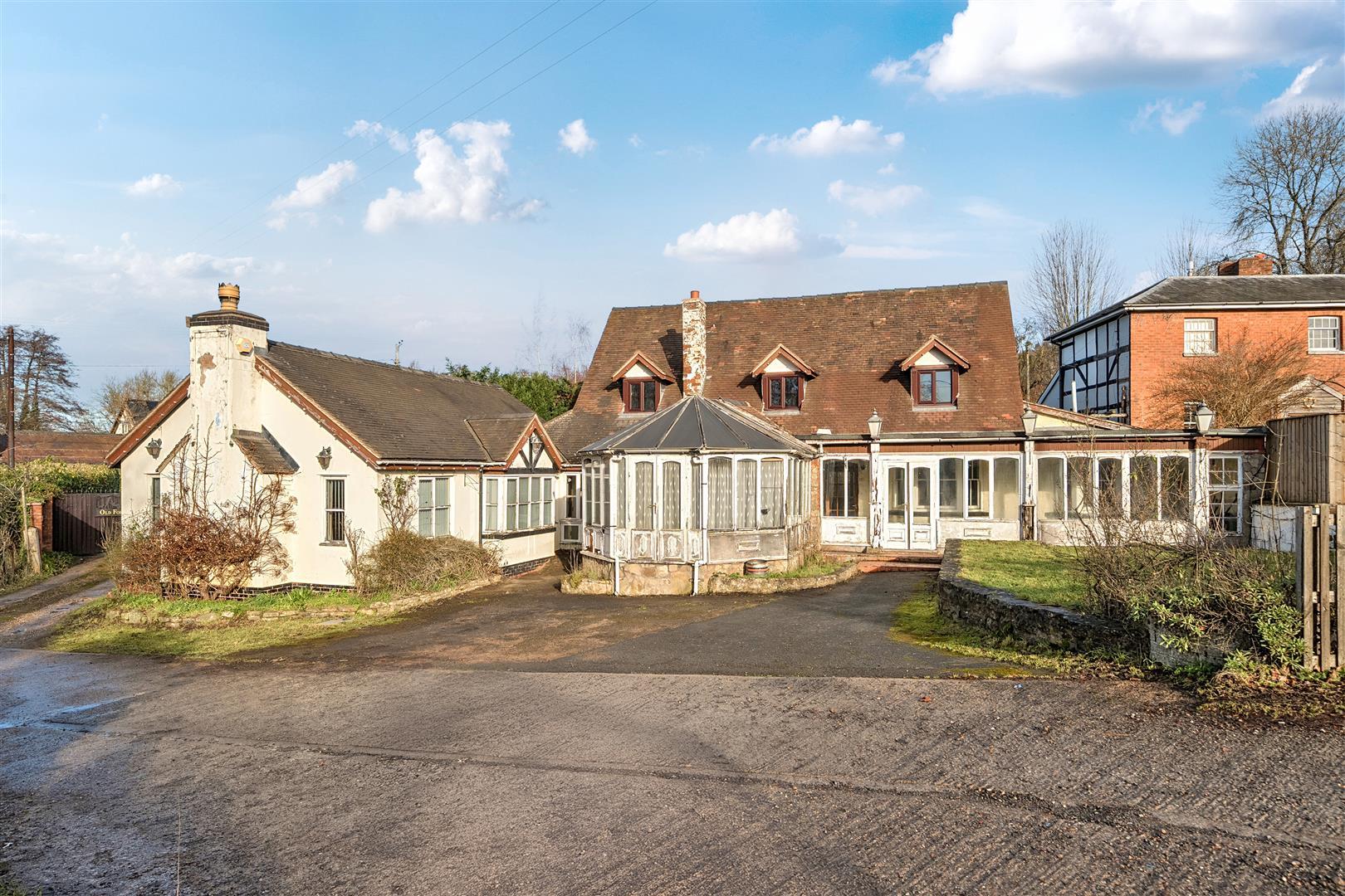 Property Image 01975713-e733-4fce-a399-8ec00c1726c3