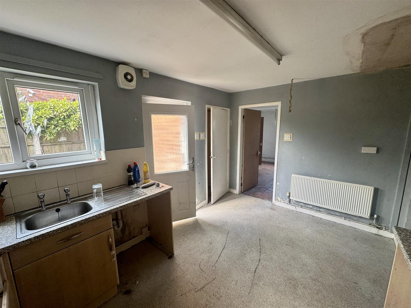 Property Image 019a1726-cab2-4983-b5bf-91edd727806b