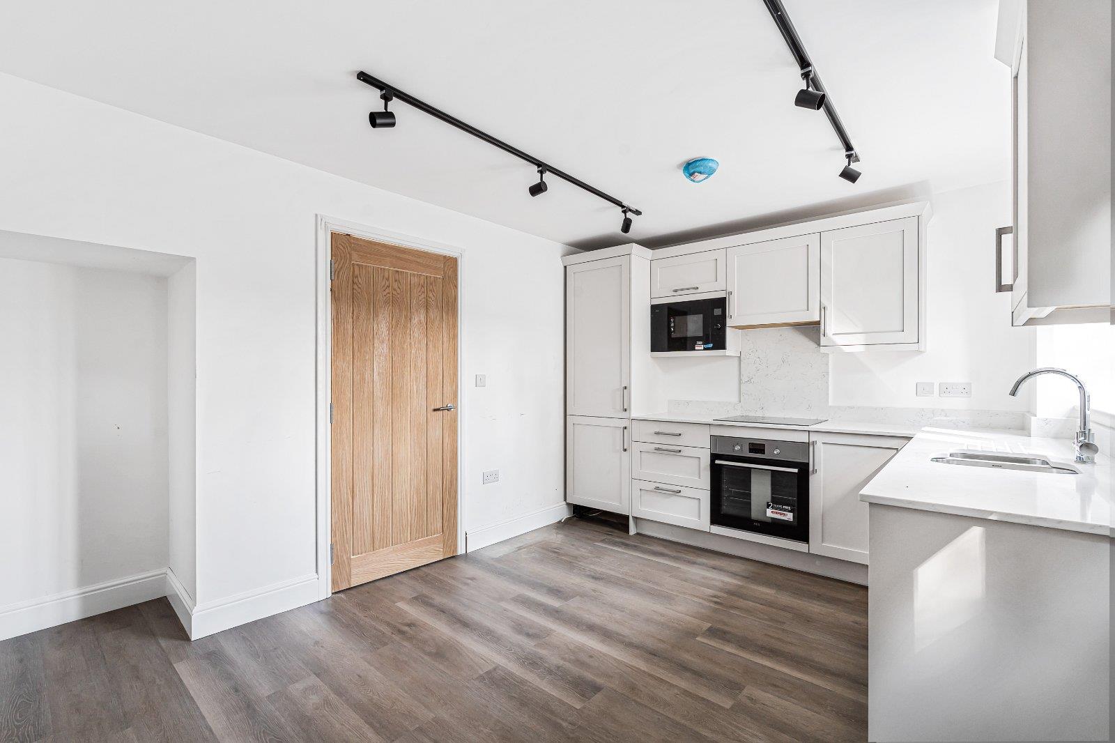 Property Image 019d0a92-5ba0-47eb-afe2-8492f989c1fa
