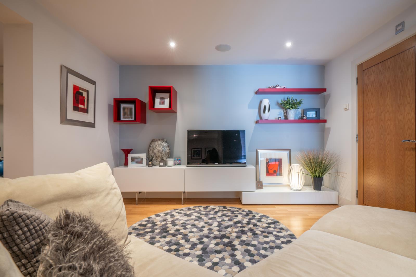 Property Image 01b922fa-01f7-4d04-abaa-6563a1b38f40
