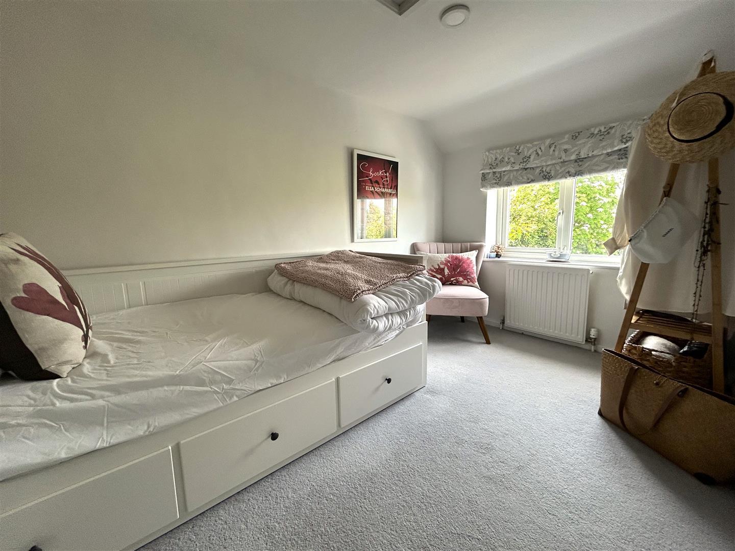 Property Image 01bcb706-aca2-452c-9c0b-f68c34586156
