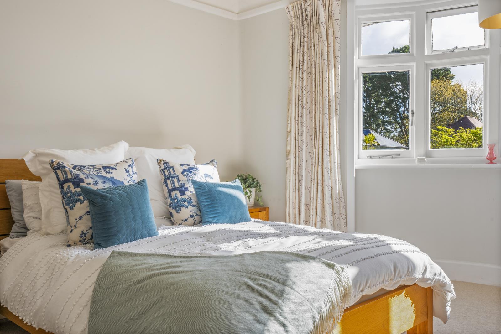 Property Image 01c0004d-8ce9-4efb-84b1-0c2fbe879872