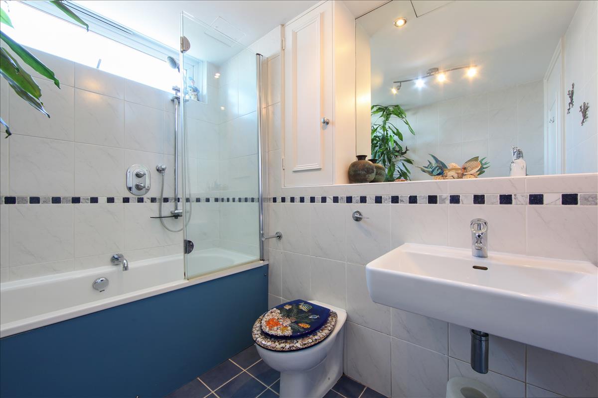 Property Image 01c8333f-43a1-40c8-b5d5-bb94f5d9b9ee