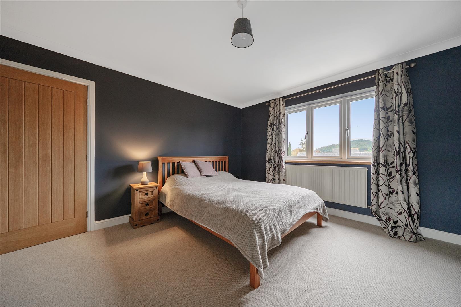 Property Image 01c9b978-9886-4420-bd43-6e6642adc471