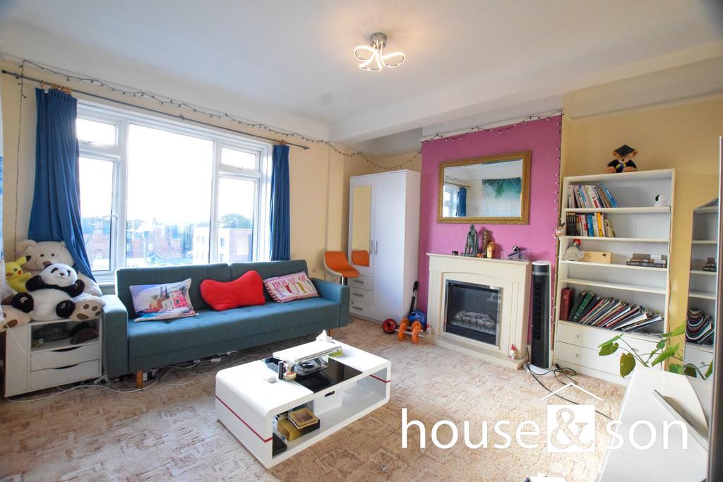 Property Image 01dfaaa6-20bd-4ce6-9b95-f7a3e73135c6