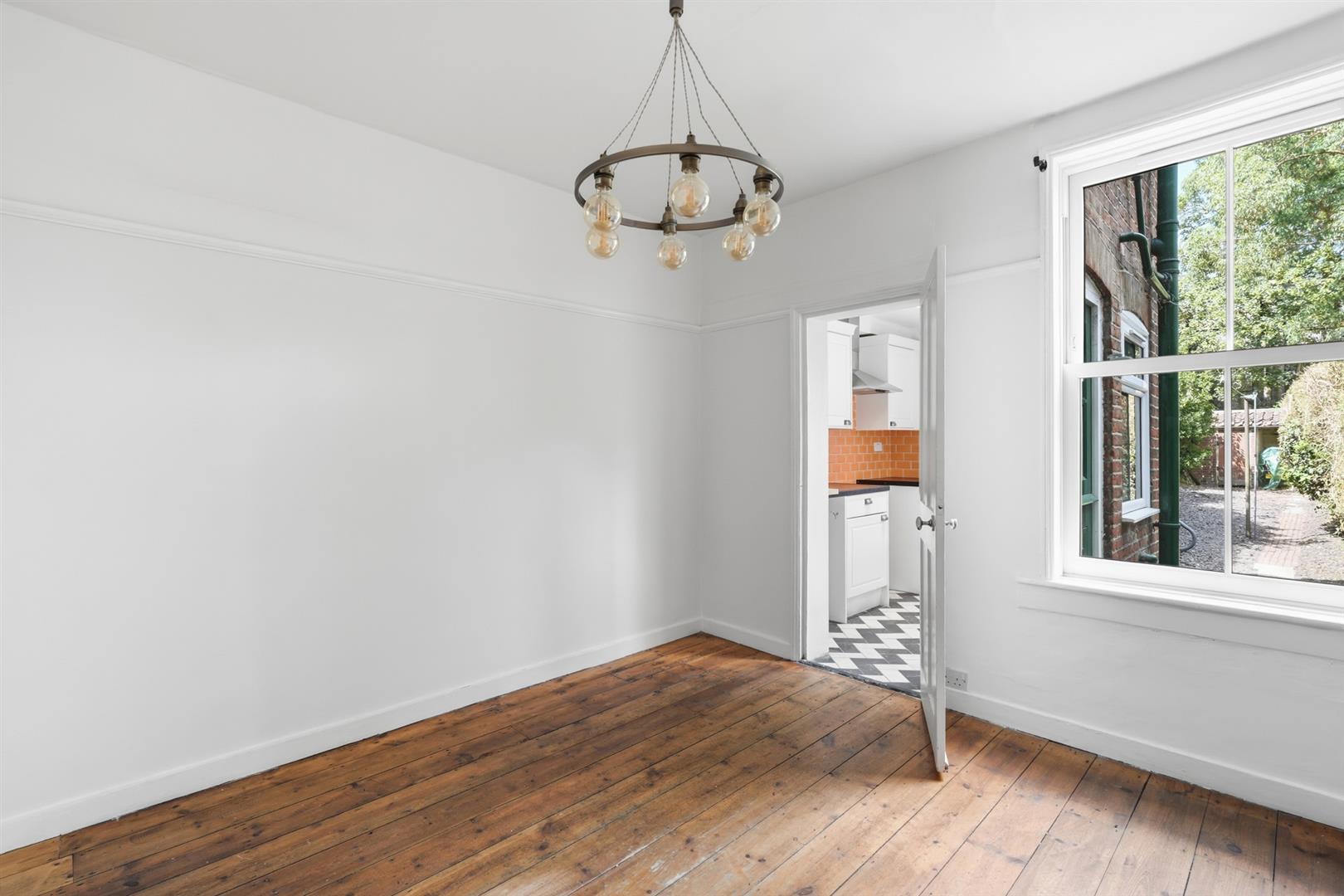 Property Image 01e1a8e1-43da-4e89-9682-e5b312581b00