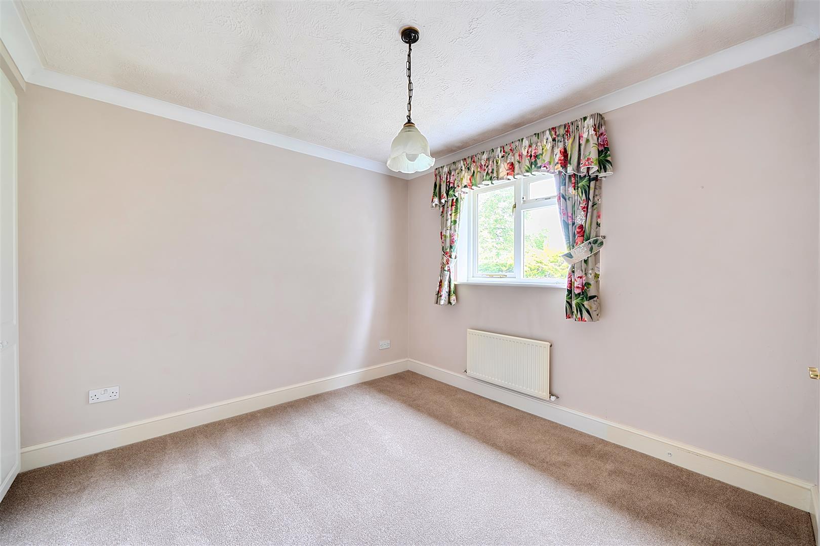 Property Image 01f77ff8-42f2-4c78-978c-7b36c168cf0d