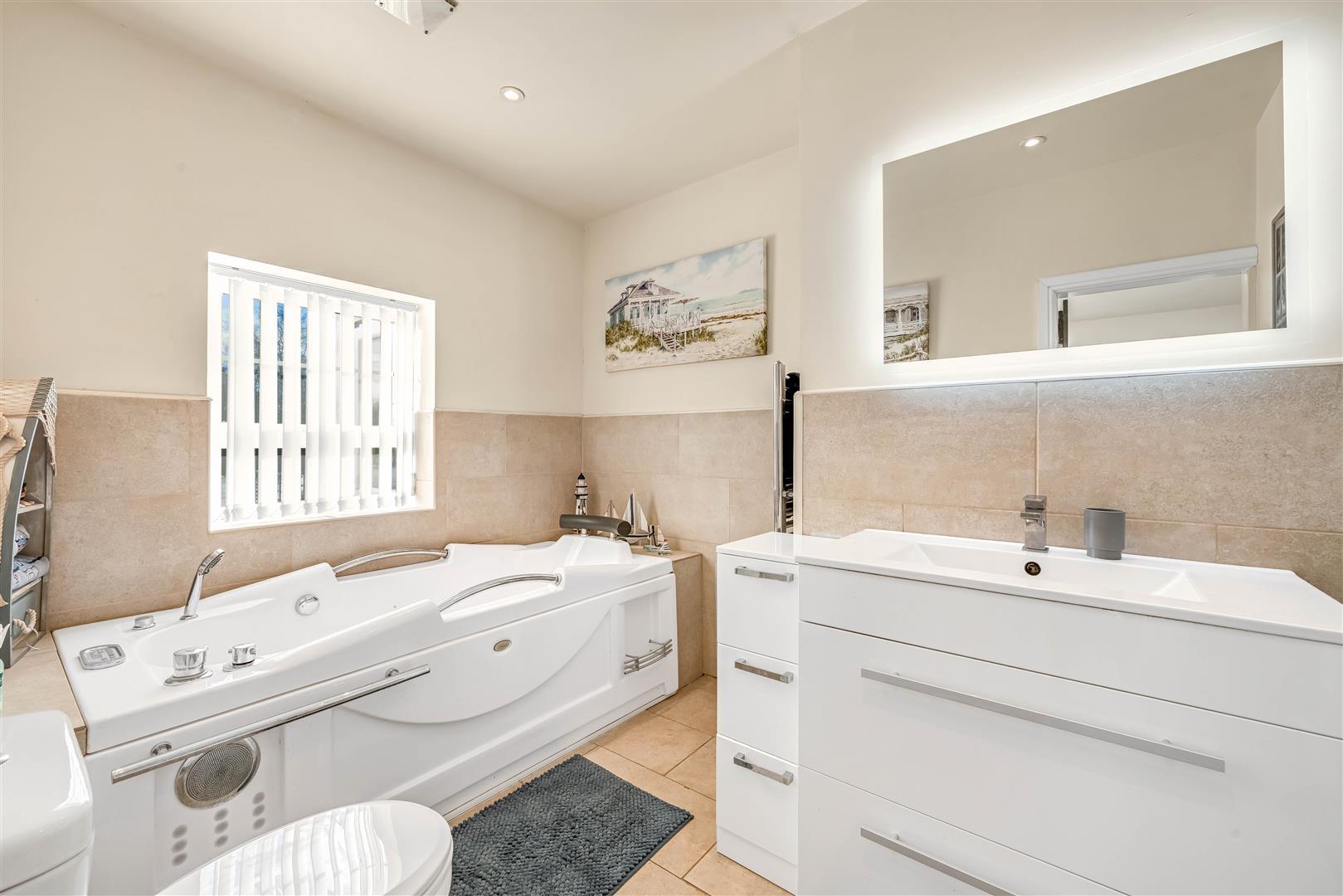 Property Image 020832d7-af4a-403a-ba6e-bbec4a5c4c80