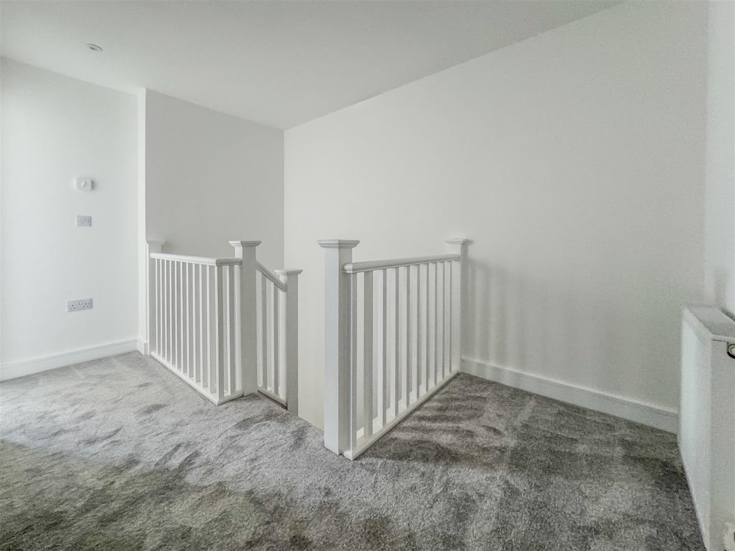 Property Image 0214d3d6-f314-43e2-87b0-29863bbc8781