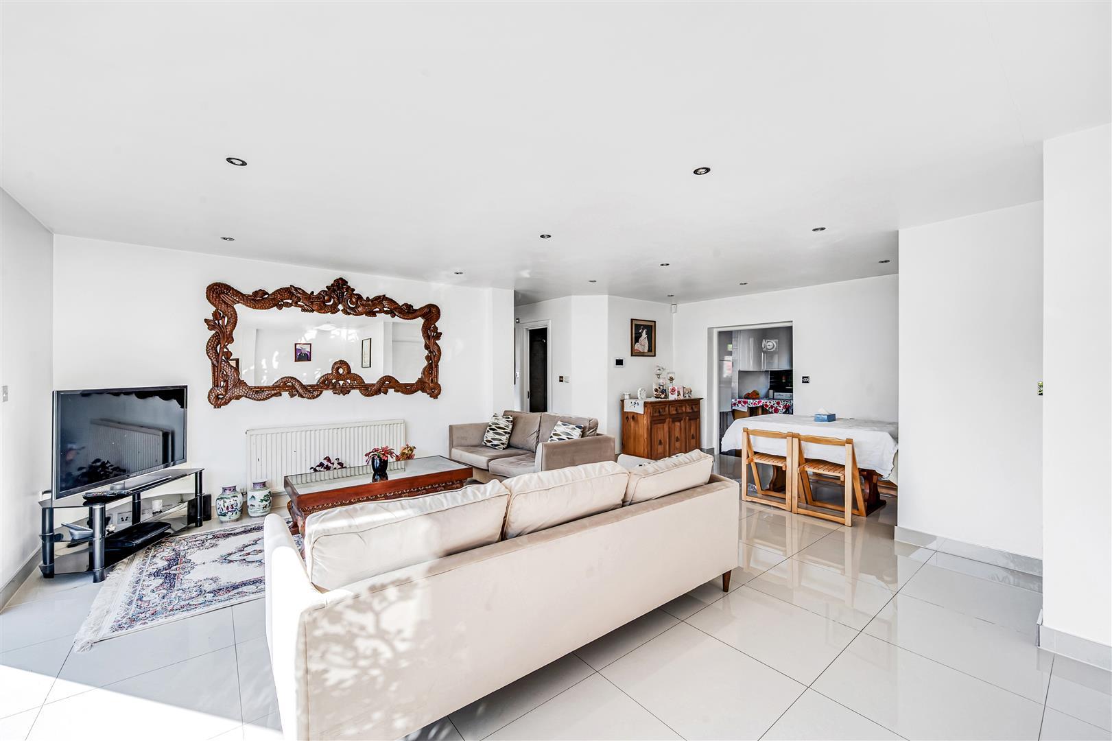 Property Image 0217522c-fc41-486f-9e58-c300b23108d4