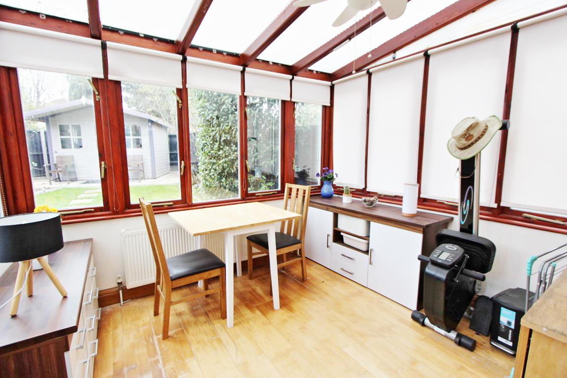 Property Image 021e32fc-7fbf-490c-95a6-c7f23bb2589d