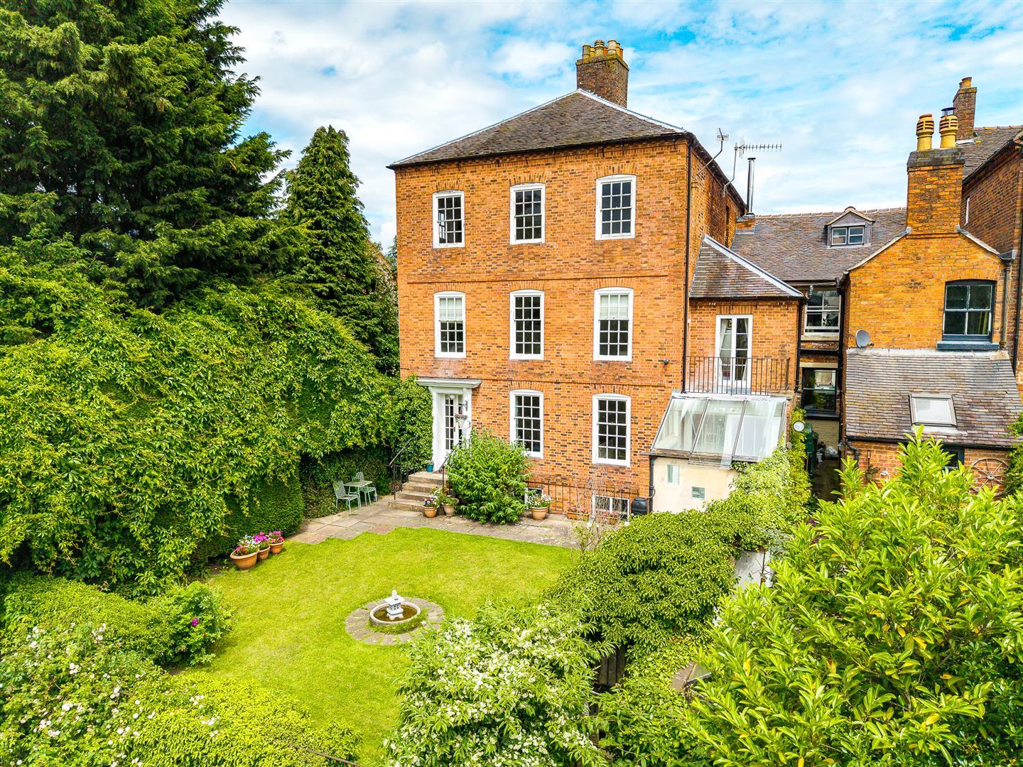 Property Image 021f8606-622a-457f-b1f0-e0fb304842b6