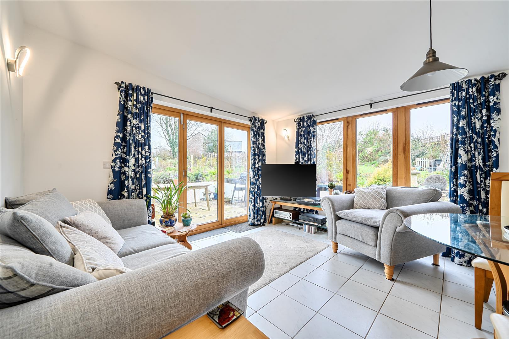 Property Image 0226719b-11ce-41f3-b6a1-d040aede99f6