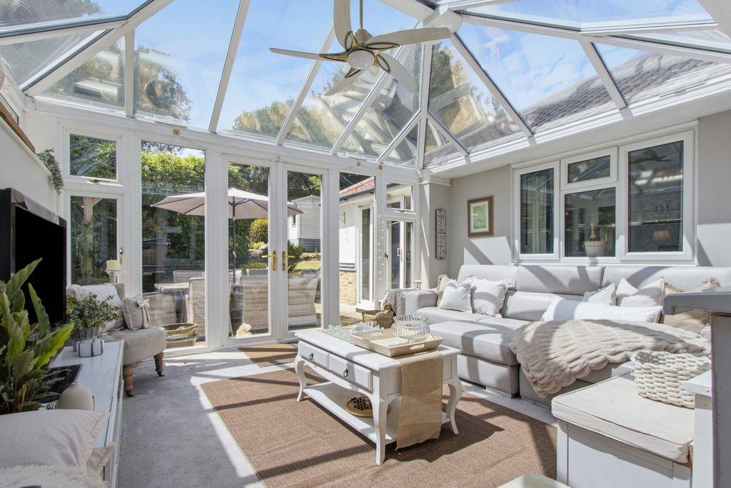 Property Image 0235de7c-db7e-45be-8666-e56644e0e6a7