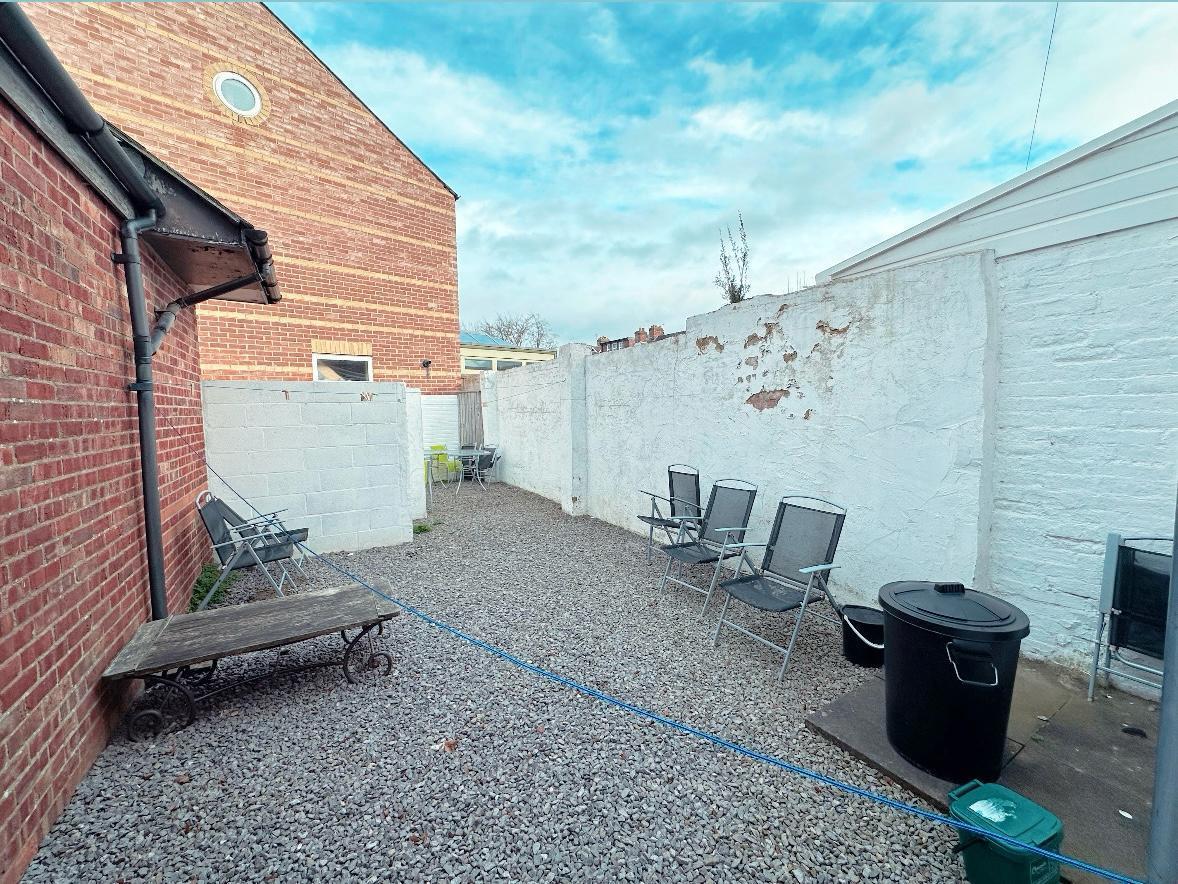 Property Image 0238f449-2c07-4315-87e4-bc162ab4ceea