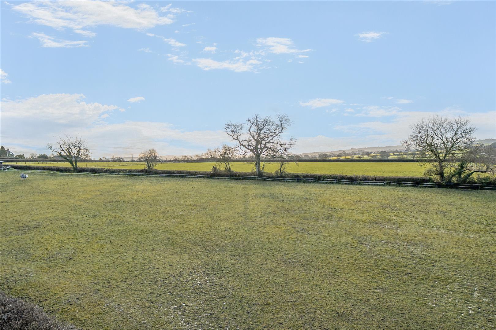 Property Image 023bdf1a-102b-4261-a772-4fd35978d3a5