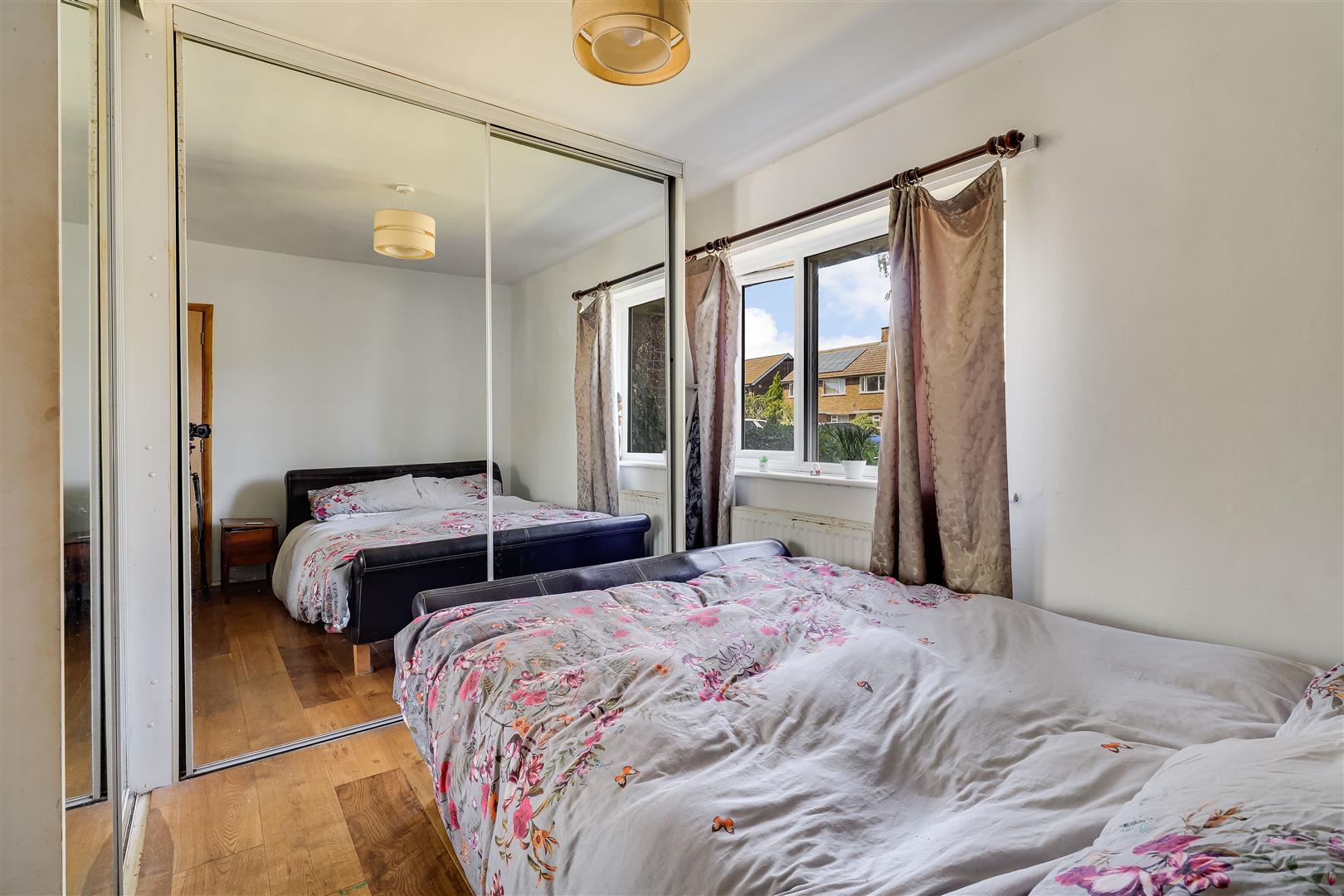 Property Image 02595d63-a6c7-4f13-9ebb-df161e6899ed