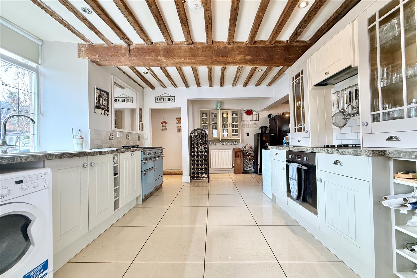 Property Image 026f615a-45c2-403d-9e65-23c8a116a71b