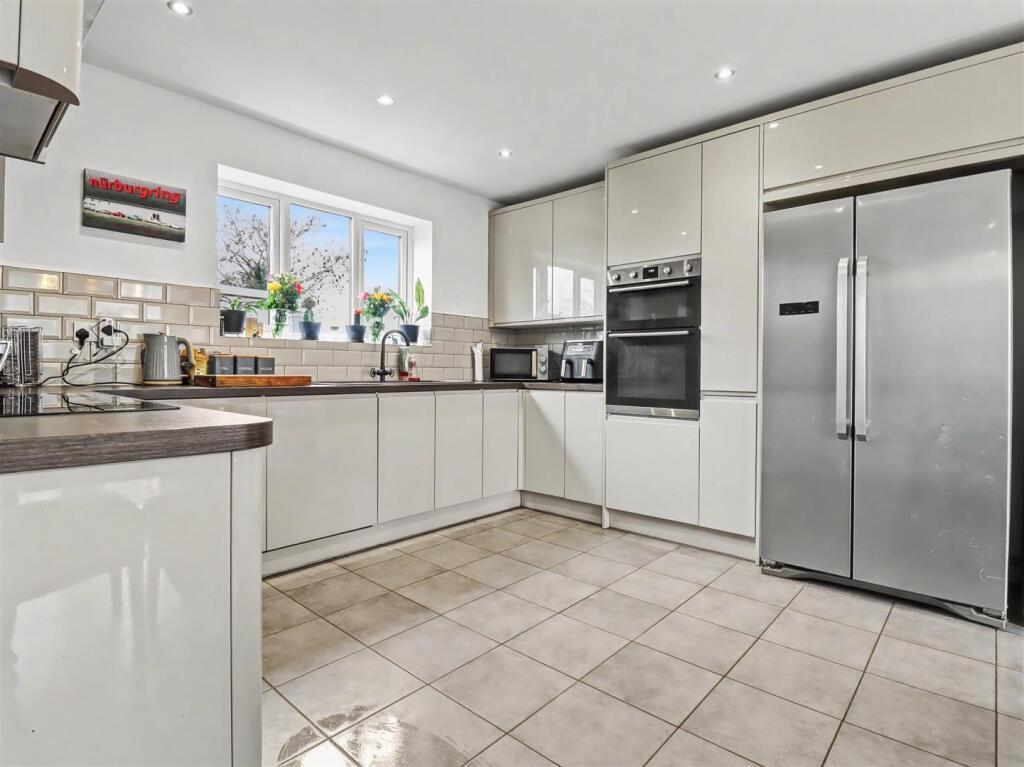 Property Image 02700908-cfc0-4a39-b536-b2f9002a3e5d