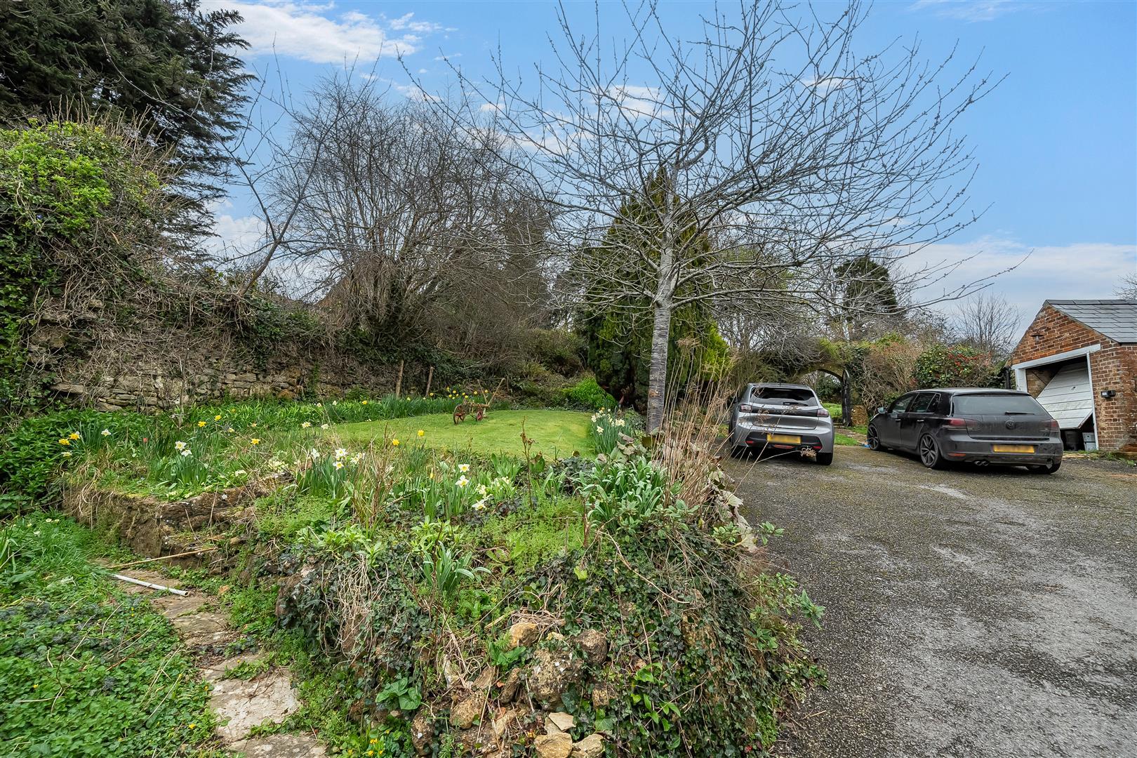 Property Image 0272e128-2a0f-4f1a-850e-09dc1b36443f