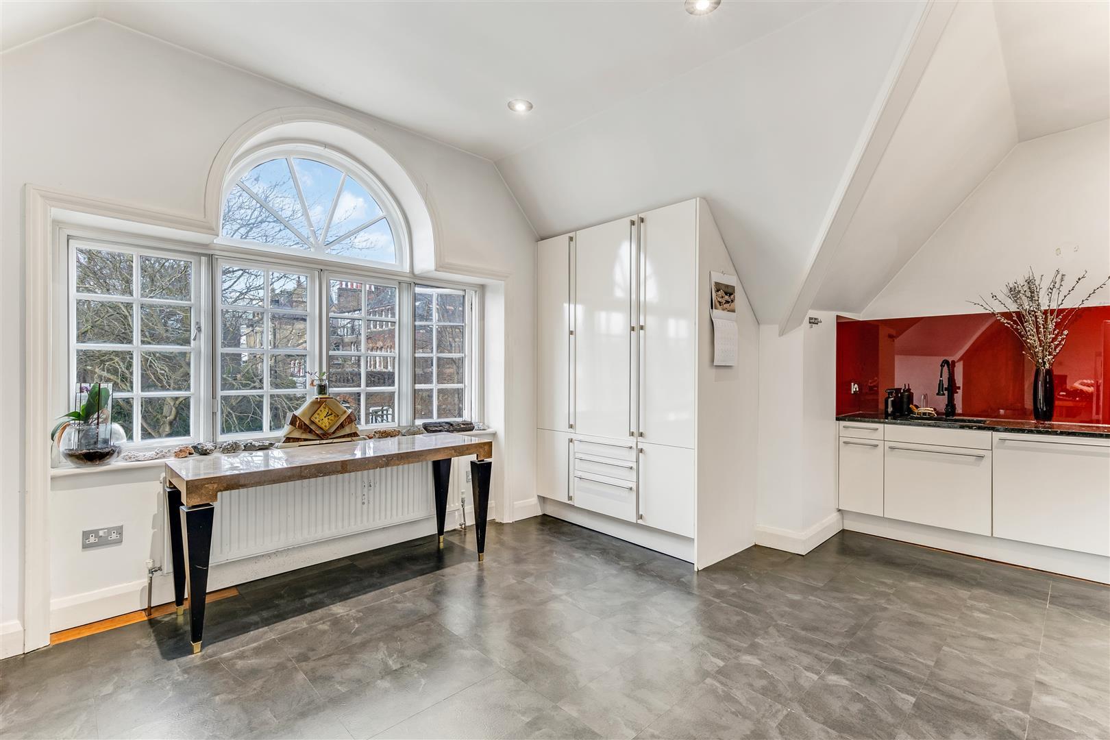 Property Image 0274d9d6-4bc1-42df-9f74-ee09b8880548