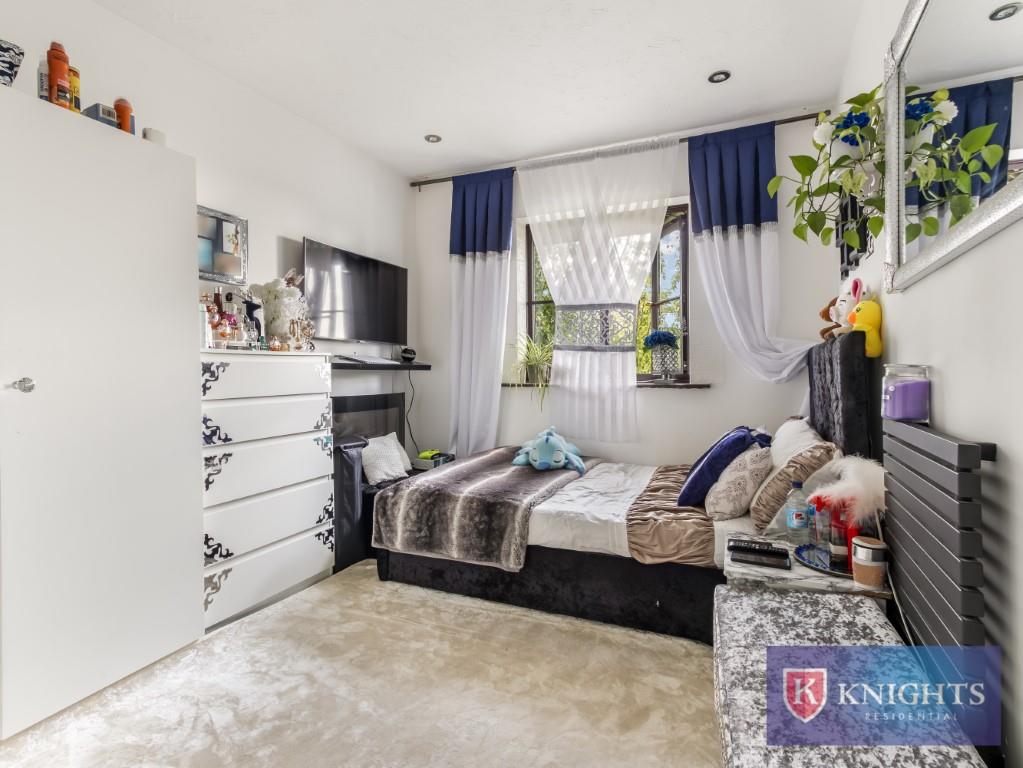 Property Image 0277bea1-593a-419f-a75a-b972d549f610