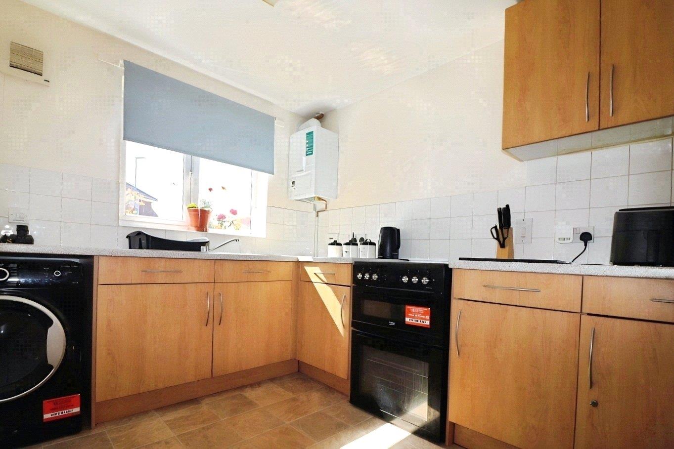 Property Image 027e0ba9-3d68-41ea-a099-7f3443c8c19b