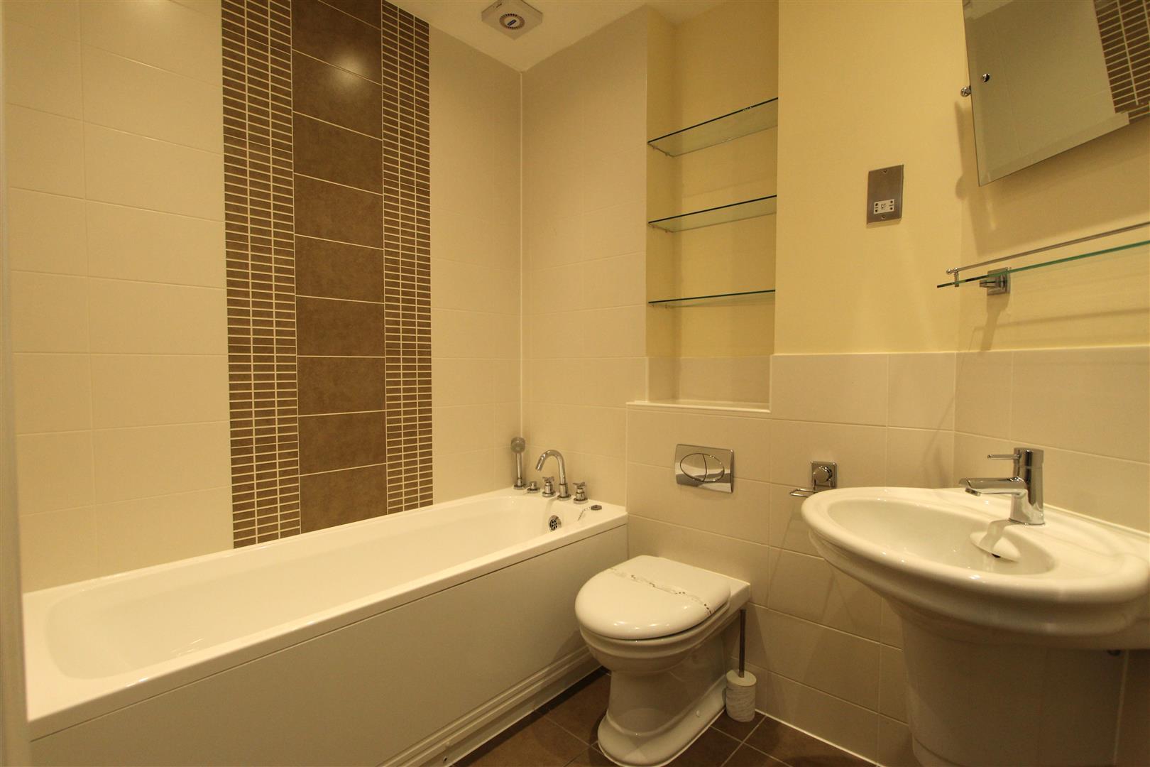 Property Image 028058ed-d5b9-4871-b78d-e149de139e9b