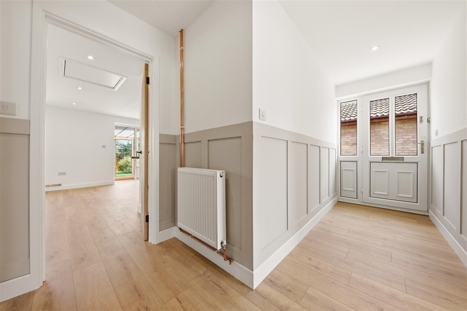 Property Image 0280e4b3-7ad6-4421-98ee-e46e0093eb10