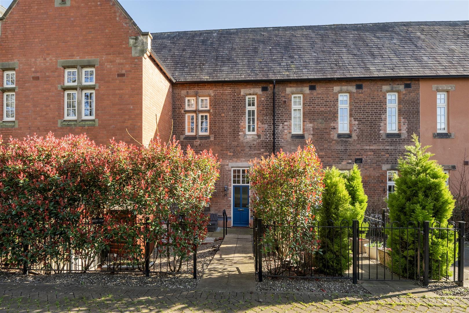 Property Image 028c5f6c-e753-434b-9123-9925acd72005