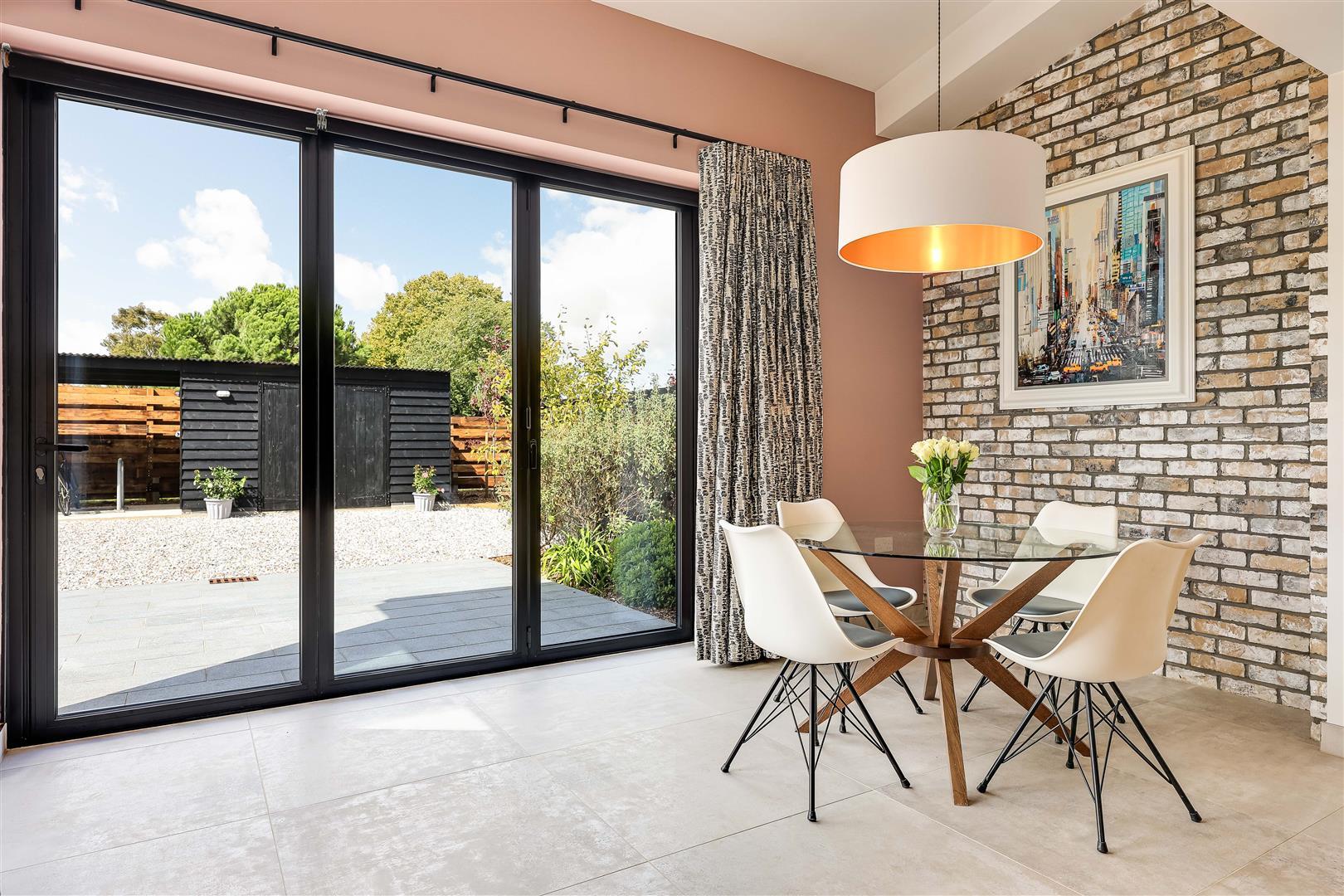 Property Image 02922667-091e-400f-9e9f-42856440feb9