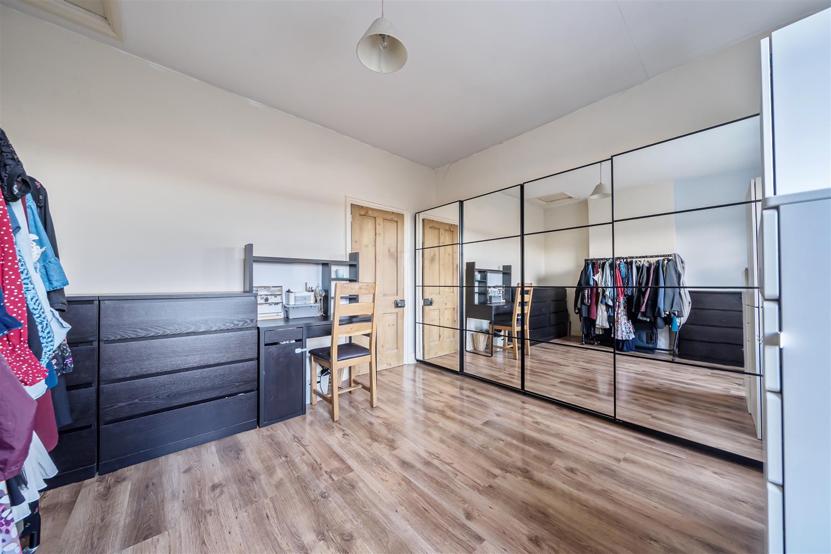 Property Image 029474ff-3968-4b28-9935-1fbf694b3dc3