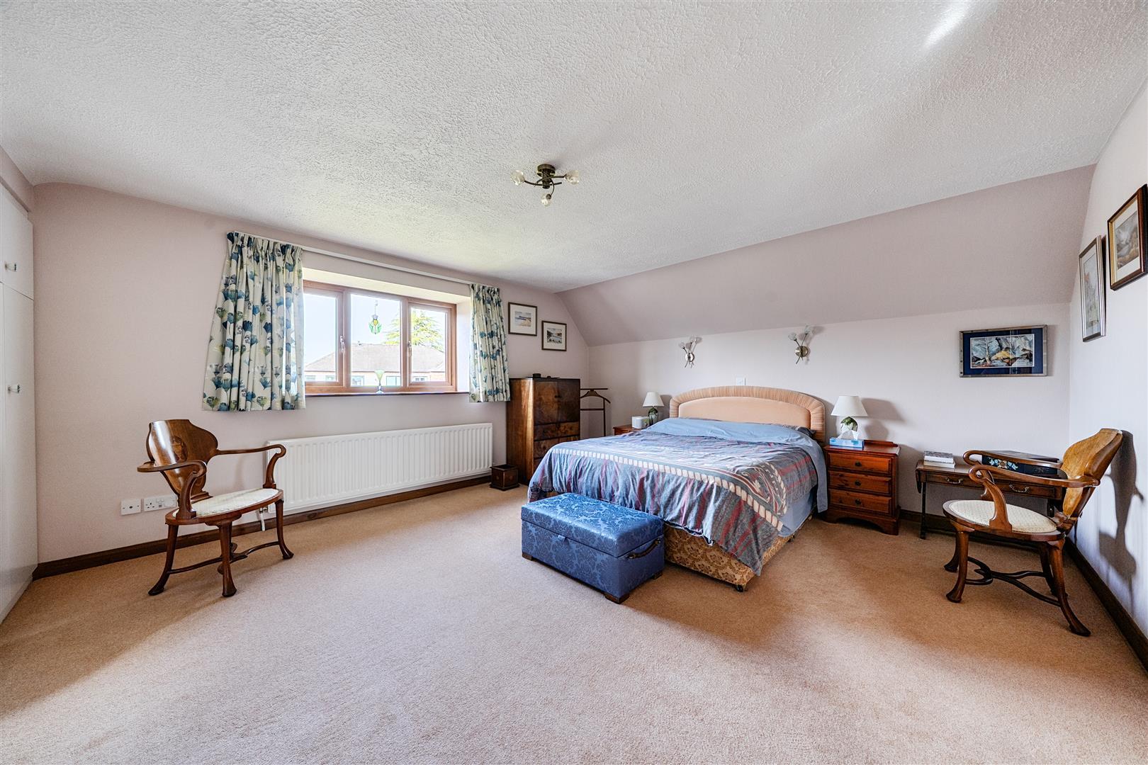 Property Image 02b3ebb8-f90b-49c3-a876-6cb6f7d59317