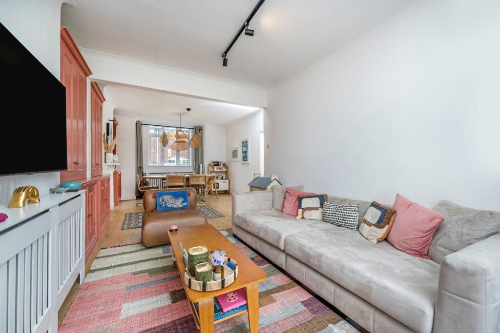 Property Image 02ba1524-31ff-404e-8ce4-baf19fa340b3