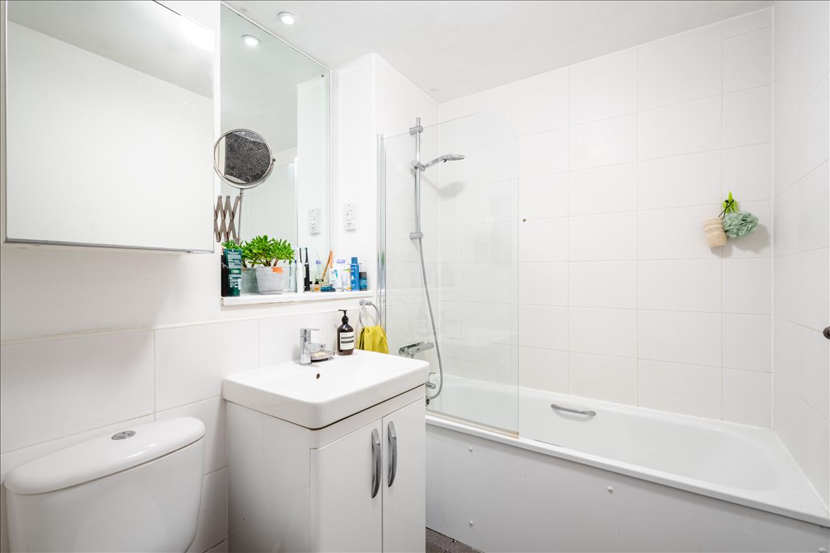 Property Image 02ba4966-fa2c-46e5-86b8-93476ddfe175