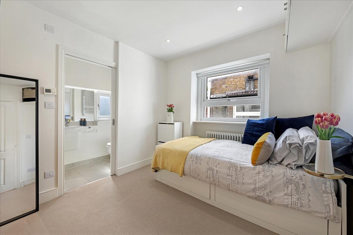 Property Image 02d9cdb8-da9e-4e9a-9b64-293d128a91b5