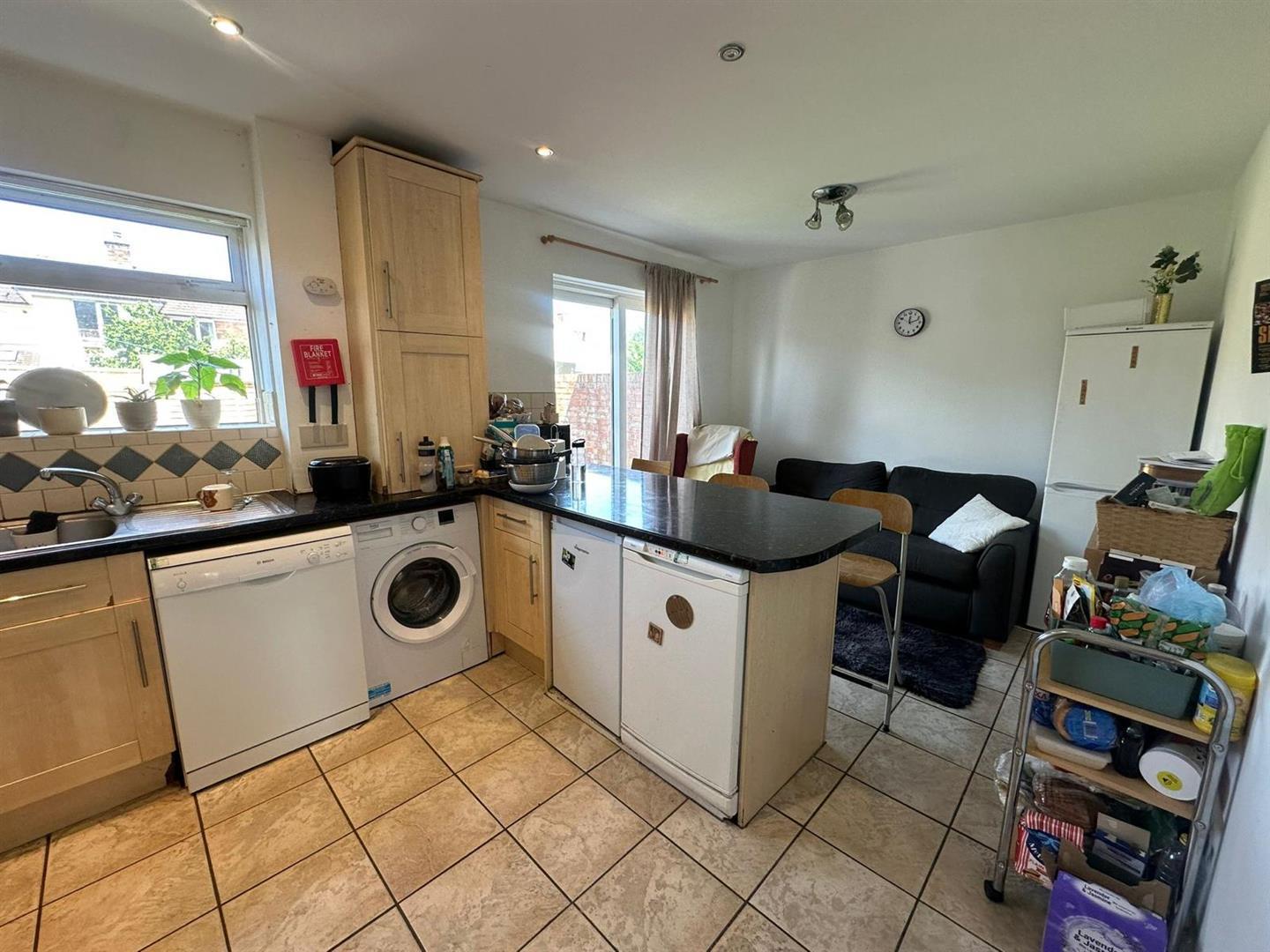Property Image 02dbdd19-c10d-4443-b33e-839ec73a0d17