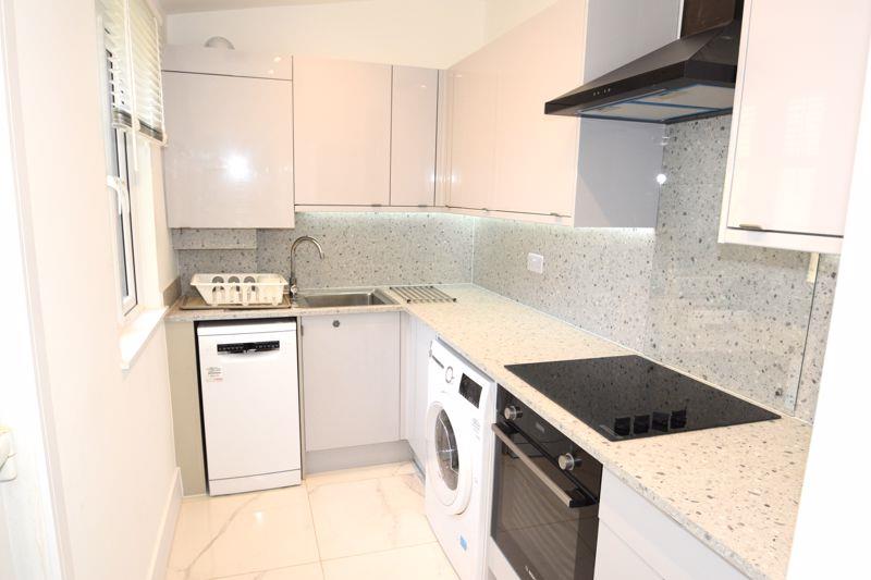 Property Image 02de3f09-7d82-4300-b661-11a6e6575852