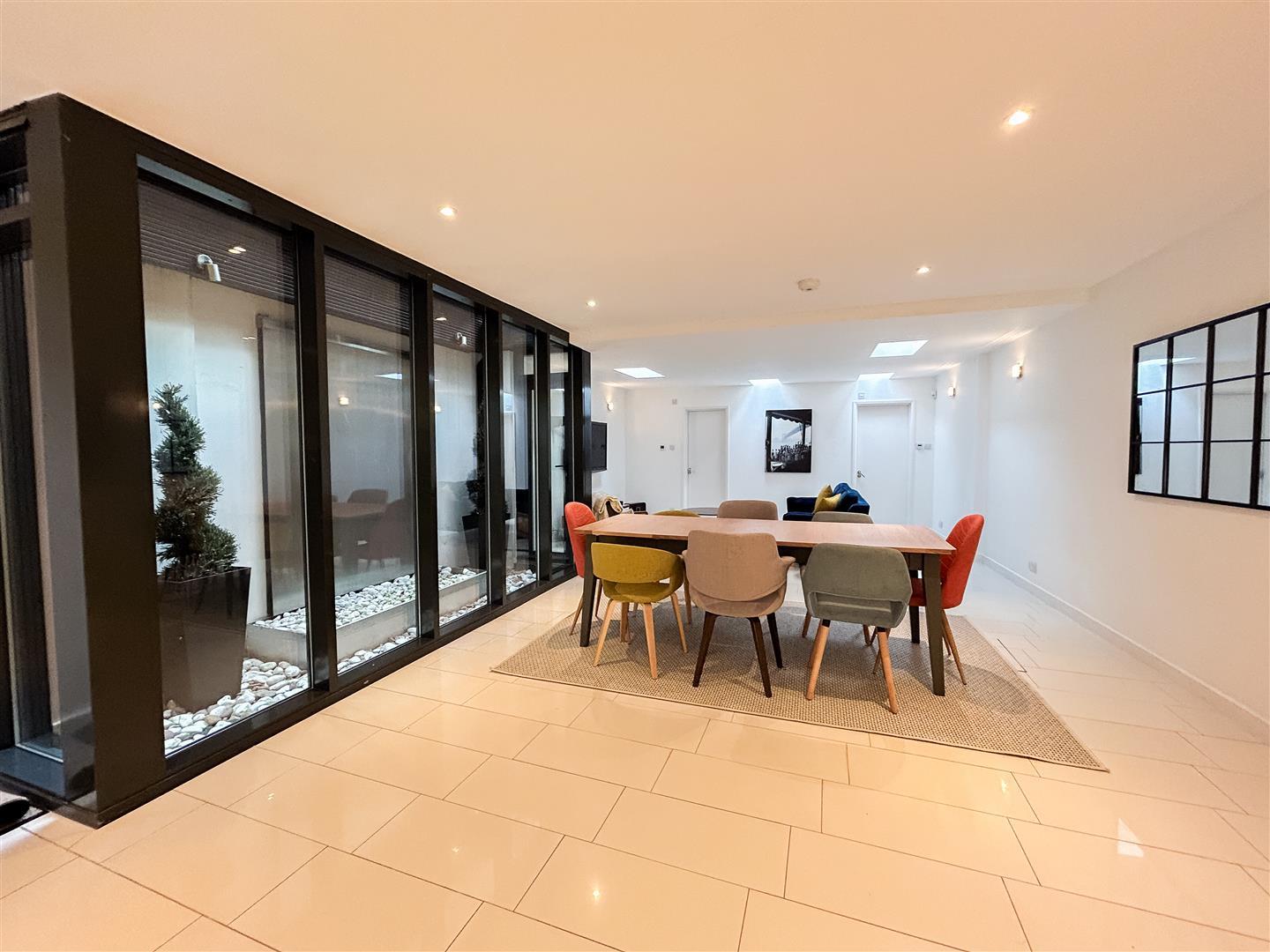 Property Image 02df3956-b487-46b0-95b8-076a4acfcb38