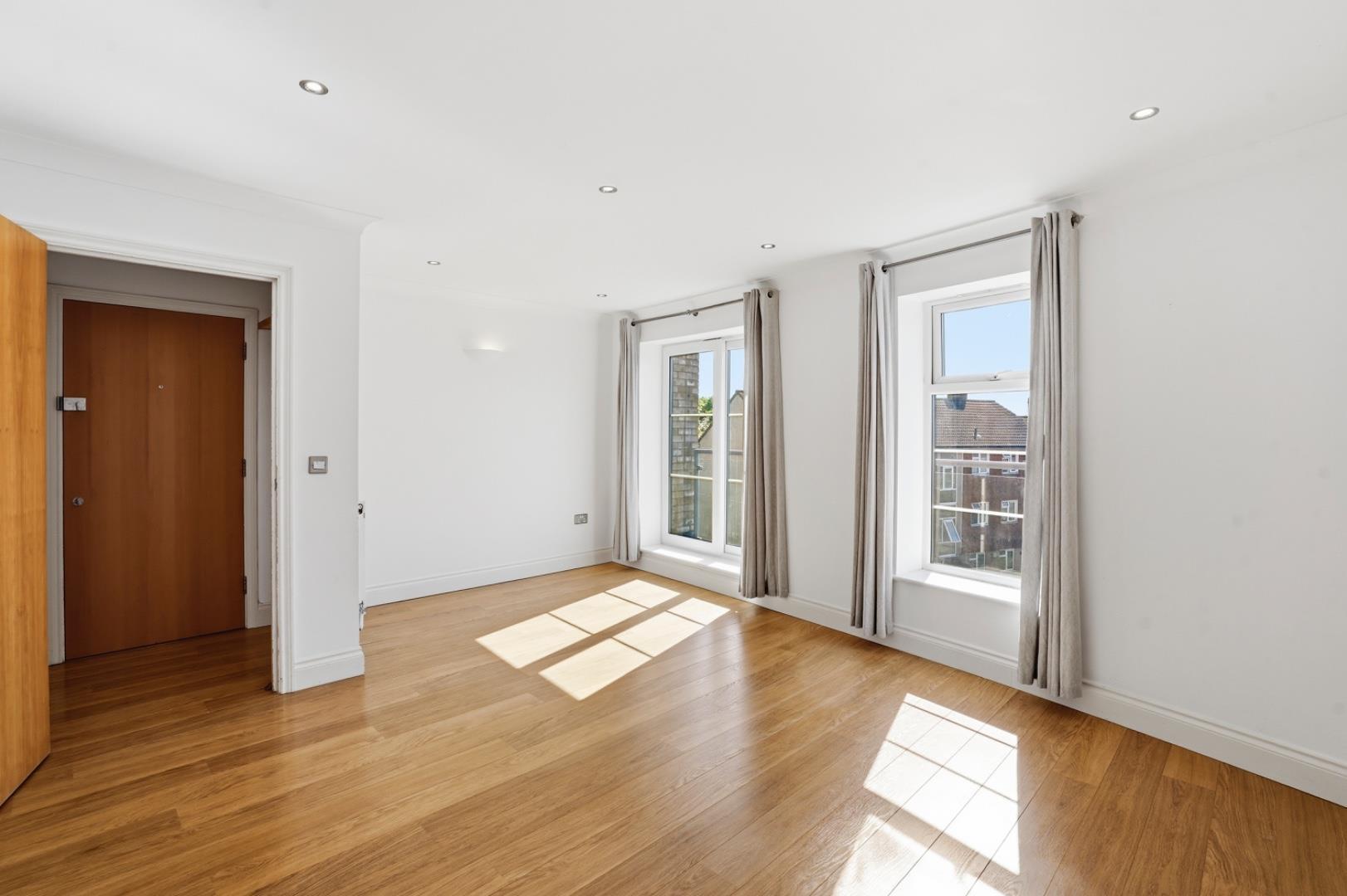 Property Image 02e40cec-ecd8-4e1d-8aeb-5ad81405c395