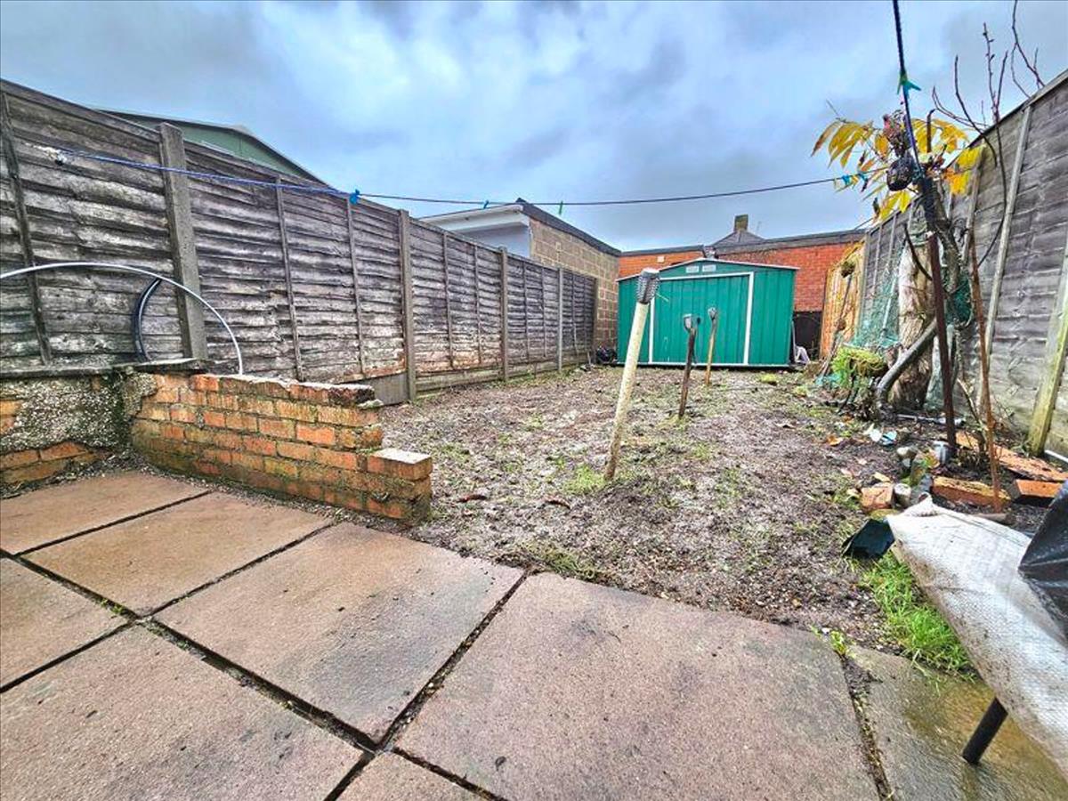 Property Image 02eef6b0-9e15-4999-9812-48c1704b4085