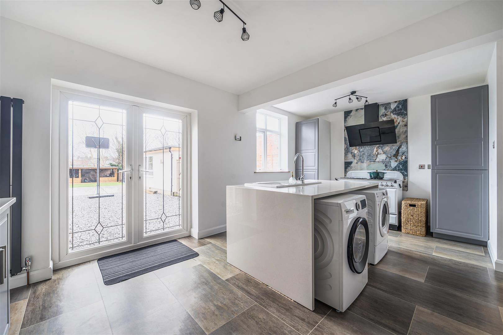 Property Image 02f5b6a8-6379-45b2-8b3b-b8263e1045d2