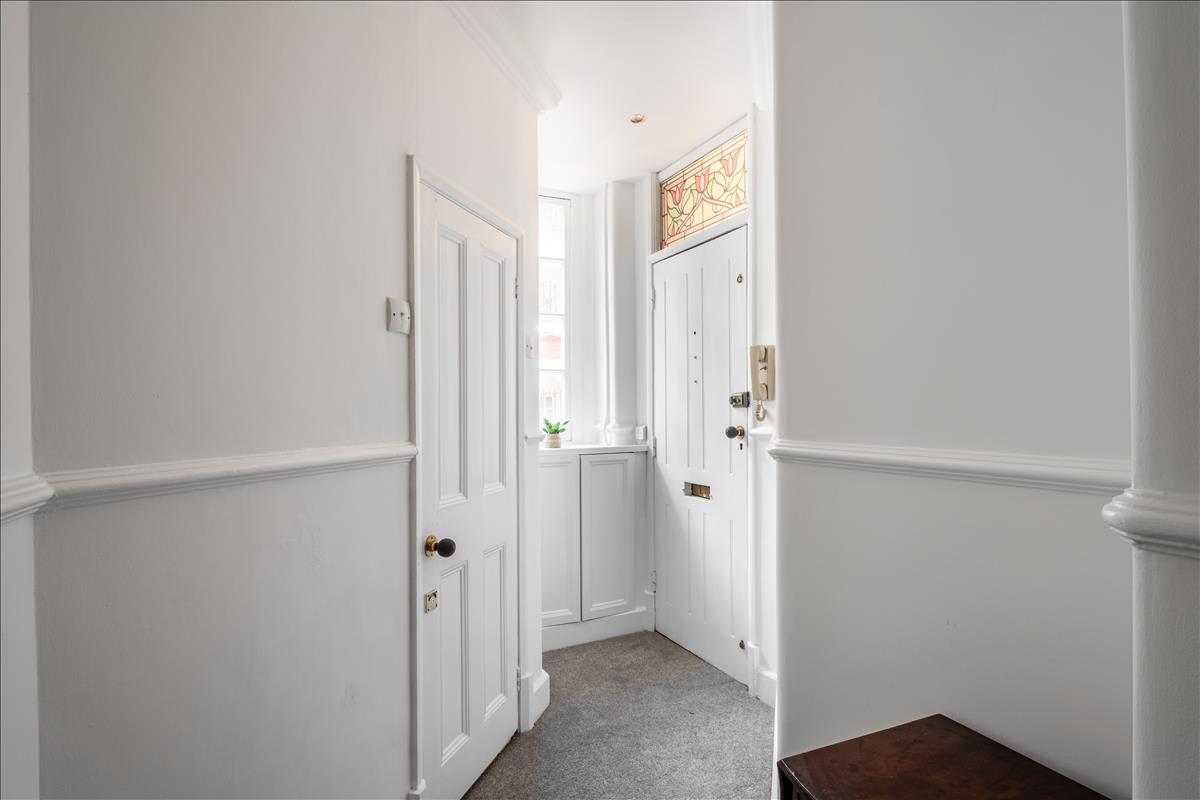 Property Image 02fa3280-179e-4378-8915-51f8a920cd31