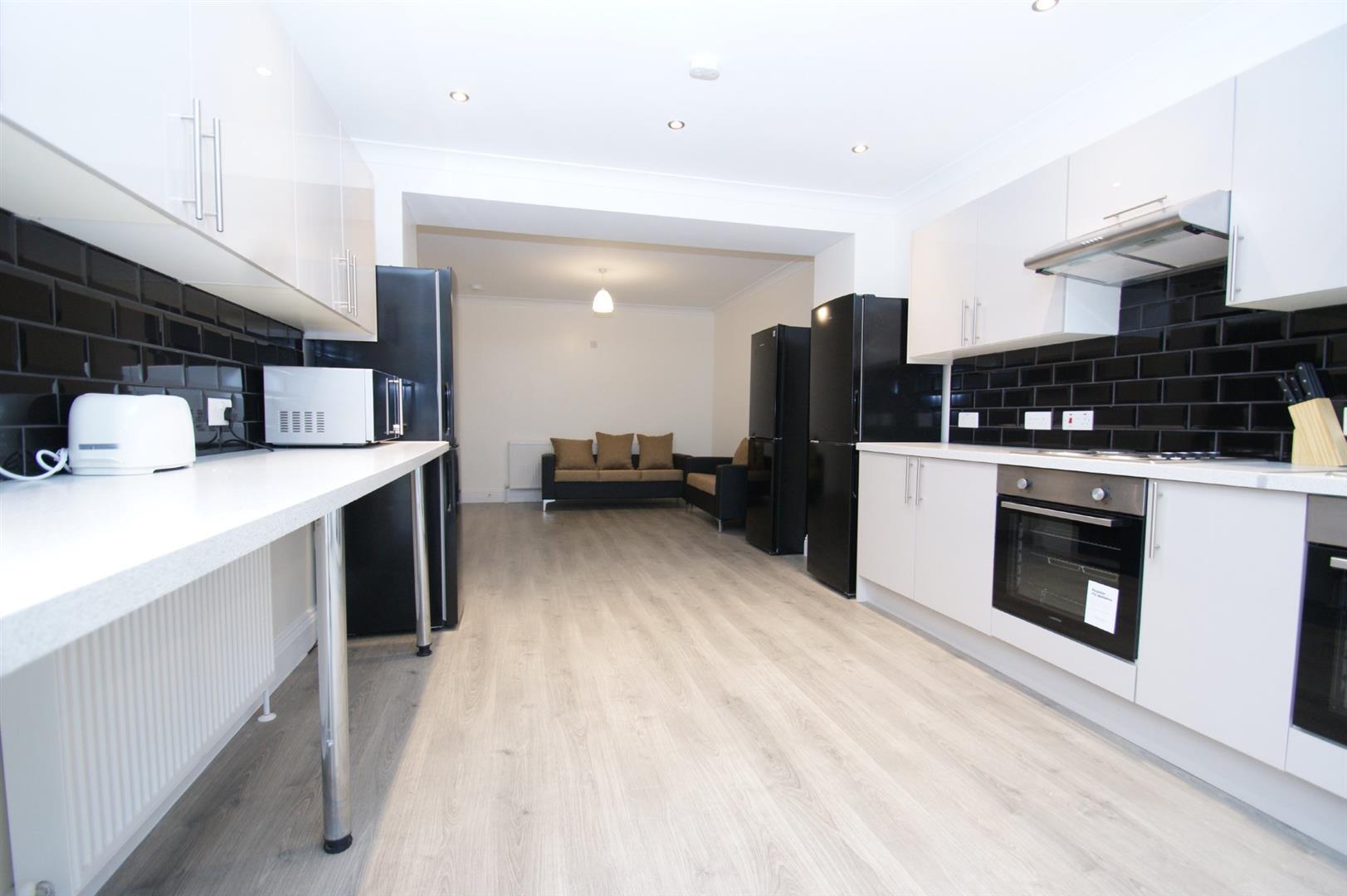 Property Image 02fc24fc-35e1-4c33-a8cc-c5bc1d913219