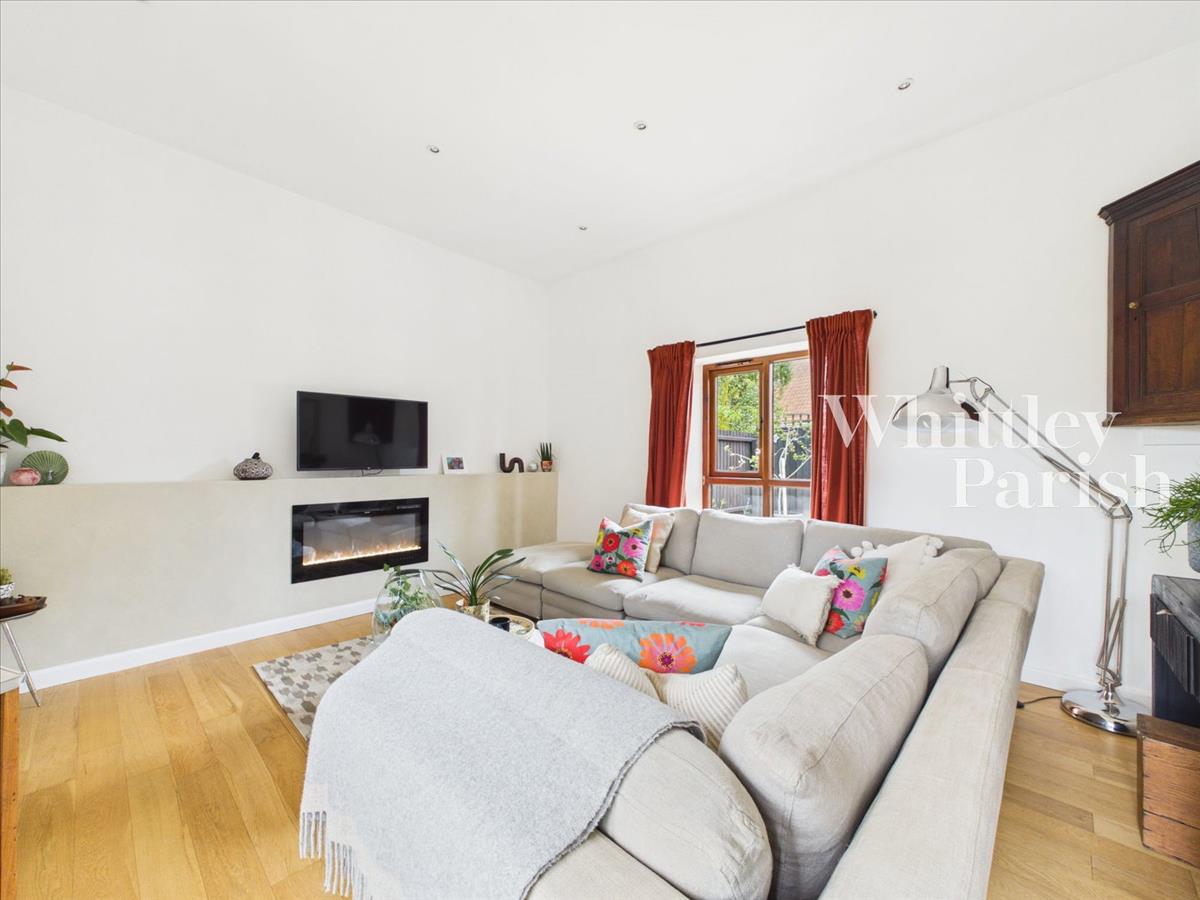 Property Image 02fe8a1a-e9d7-481c-9097-a571d2f0e817