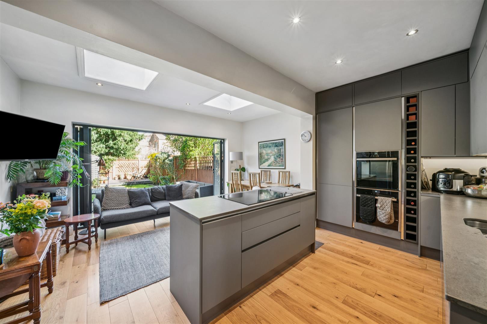 Property Image 030946d0-417f-49e6-aeb8-ad43d96317cc